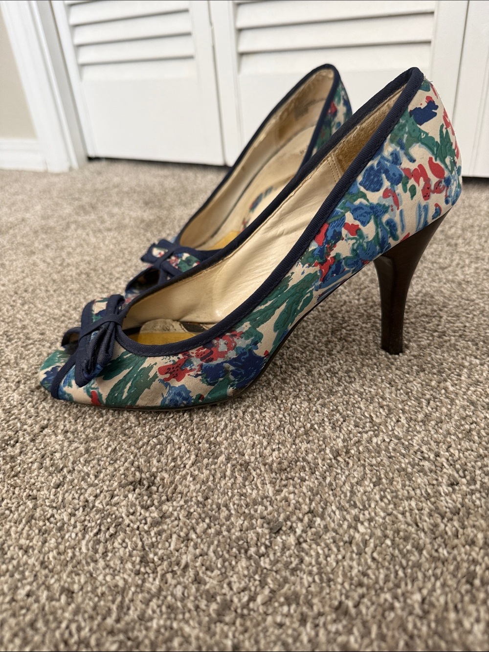 Apt. 9 Floral Peep-Toe Heels with Navy Trim and Bow